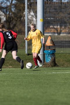 Bild 212 - B-Juniorinnen SG Weststeinburg/Bei - SV Fisia 03 : Ergebnis: 1:2